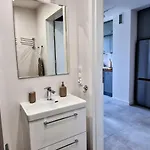 Apartment Urban Vibe - Manhattan 10th Floor Piotrkowska *