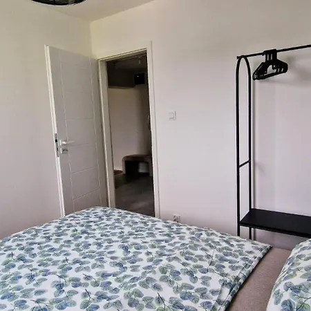 Апартаменти Urban Vibe - Manhattan 10th Floor Piotrkowska Лодзь