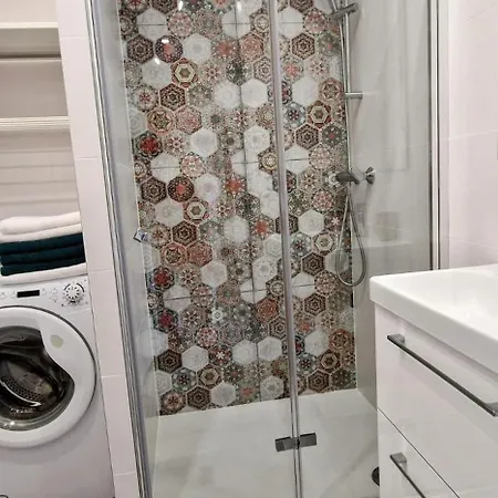 Urban Vibe - Manhattan 10th Floor Piotrkowska Parking * Łódź